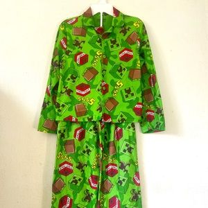 Size 12 boys Minecraft PJ set.